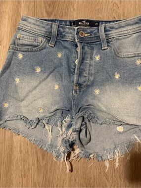 Hollister Light Blue Daisy-Embroidered Denim Cutoff Shorts